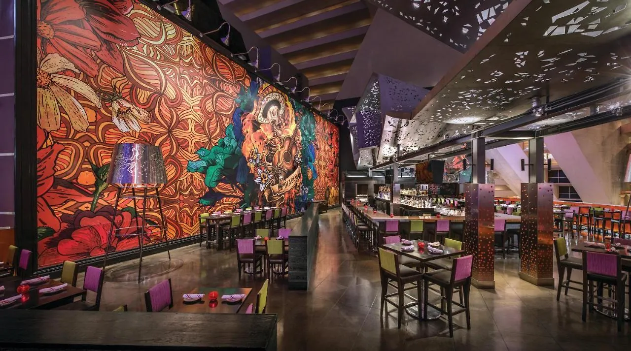 *** Resort Luxor Hotel Las Vegas United States